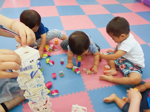 室内遊び[写真]